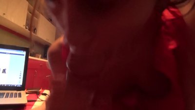 Etudyant souse dick frè l pandan ke pèsonn pa lakay li